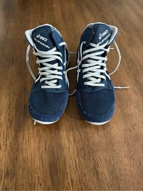 ASICS Girls Snapdown Navy and White High-Top Wrestling Shoes